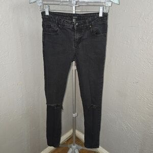 Forever 21 Women's Black Distressed Skinny Jeans Size 24